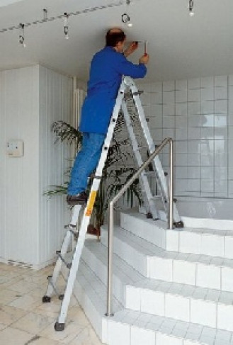Treppen-Stehleiter 2,1 m 