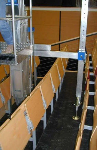 Sporthallenlift, Hörsaallift, Kinolift Personenlift Vermietung - Service – Verkauf