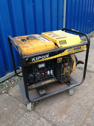 Stromerzeuger 3,2 KVA DIESEL