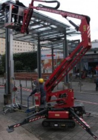 Hebebühne, Arbeitsbühne, Raupenbühne, Raupenarbeitsbühne Vermietung - Service – Verkauf