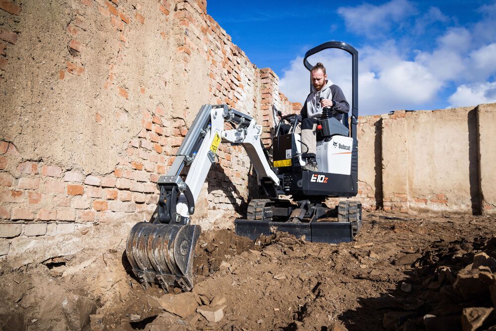 Minibagger Mikrobagger Bobcat E10 z mieten