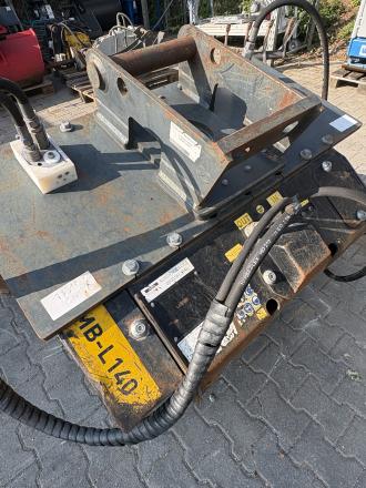 MB Crusher Backenbrecherlöffel MB-L140 S2 MS08