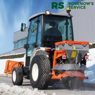 Winterdienst mieten – Schlepper mit Schneeschild und Streuer 