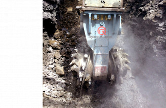 Bagger Anbaufräse Rockwheel G125