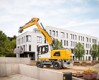 Mobilbagger Liebherr A 918 mieten