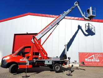 Platforma robocza montowana na ciężarówce TB 220, 3,5 t, wysokość robocza 22 m