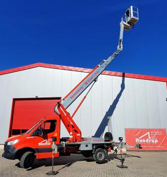 Platforma robocza montowana na ciężarówce TB 220, 3,5 t, wysokość robocza 22 m