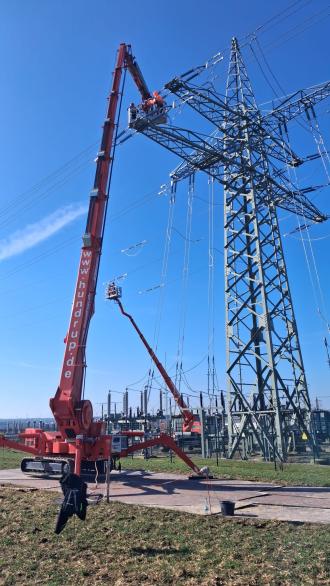 Gummikettenbühne XTJ52+: 52 m Arbeitshöhe | 19,50 m Reichweite | Elektro/Diesel