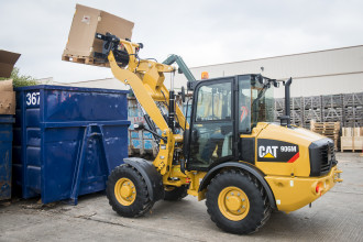 CAT 906M Freising