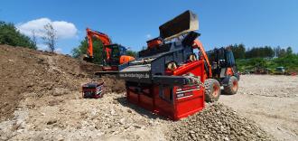 SBS 1520 F3 zur Miete – 3-Fraktionen-Siebanlage für Baustelle, Aushub & Recycling