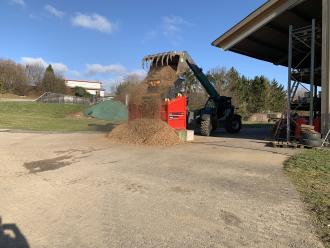 SBS 1520 F2 zur Miete – Siebanlage für Erde, Schutt, Holz & Recycling