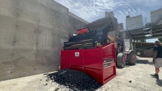 SBS 1520 F2 zur Miete – Siebanlage für Erde, Schutt, Holz & Recycling