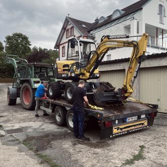 Tieflader Maschinentransport Anhänger Ges.-Gew. 7,49t