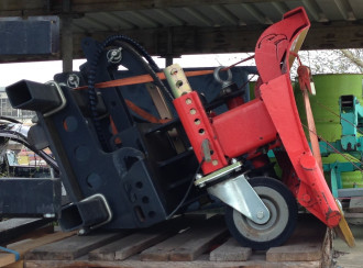 Schneeschild 1500_Federklappen Für Mini-Radlader Avant_Norcar 