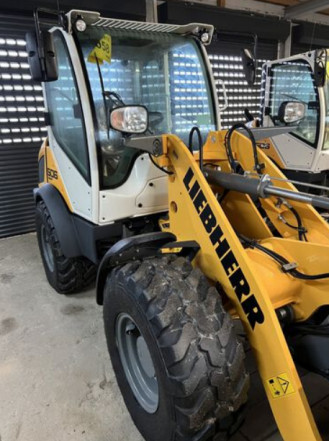 Radlader Liebherr L 506 Compact 