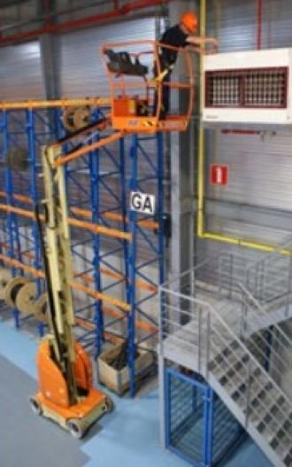 Vertikalarbeitsbühnen JLG Toucan 10E