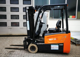 Elektro Dreiradstapler Stuttgart