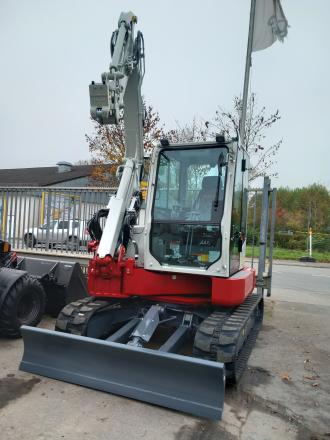 Takeuchi Hüllkreisbagger TB257FR Bensheim