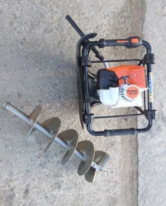 Erdbohrer Benzin Stihl BT 131 