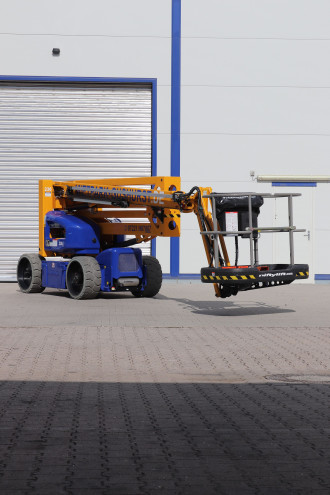 Hybrid Gelenkbühnen HR 17 N 2x4