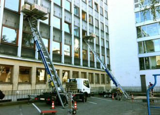 Möbellift / Schräglift / Dachdeckerlift, bis: 400 Kg / 30,5m I immer inkl. 1 Bediener durch uns gestellt