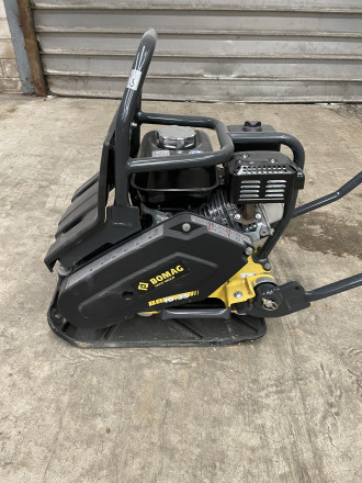 Rüttelplatte 65 kg Bomag BP 10-35 