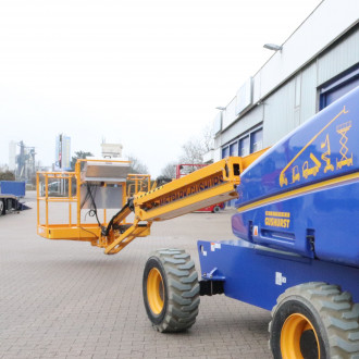 Teleskopbühne Skyjack SJ45 T+