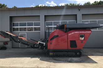 Raupenmobiler Backenbrecher
