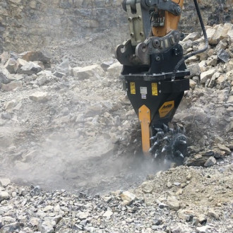 MB Crusher MB-R900