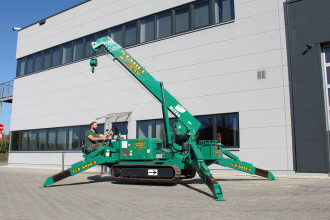 Minikran 12,5m-2,98t Maeda Schwabach