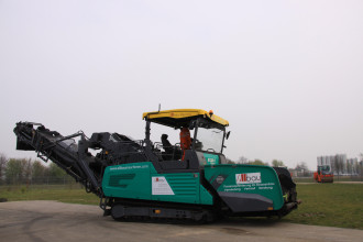 Asphalt Beschicker Vögele MT 3000-2i Offset bundesweit mit Bedienpersonal 