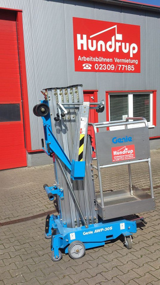 Winda osobowa AWP-30S, wysokość robocza 11 m 