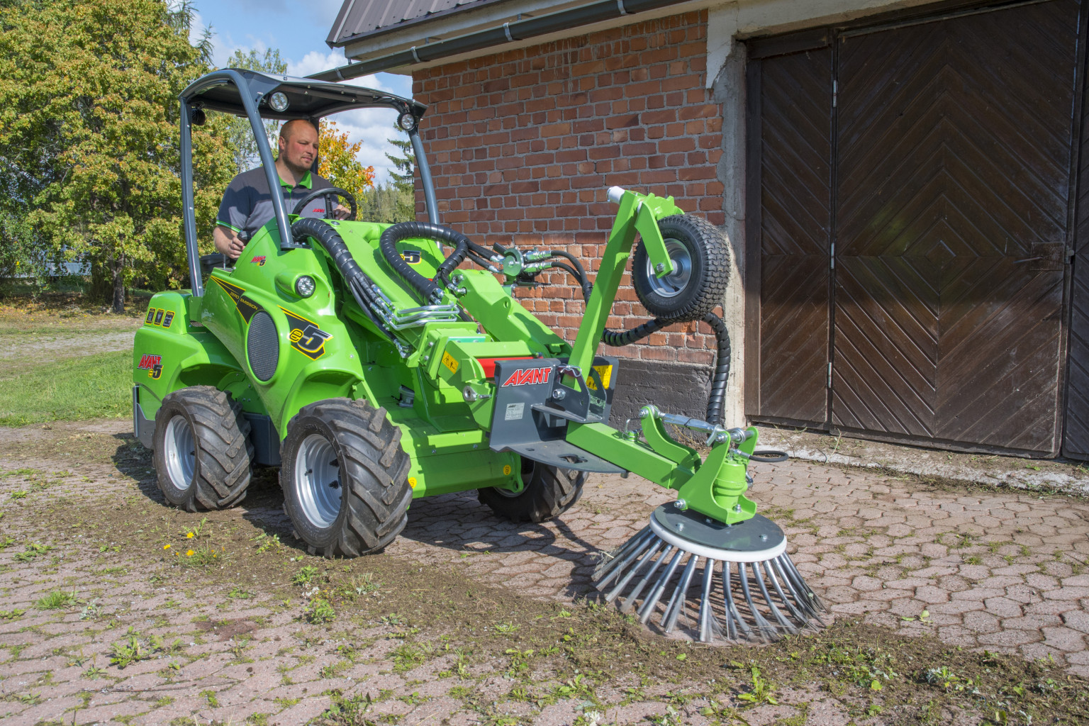 Wildkrautbürste Avant mieten