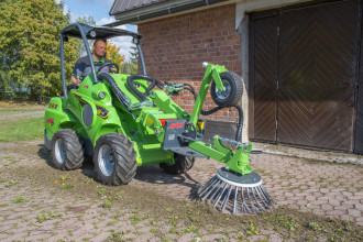Wildkrautbürste Avant Cottbus