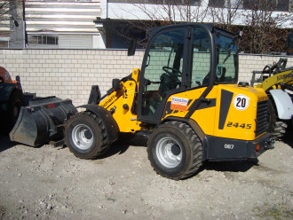 Radlader Schäffer 2445 