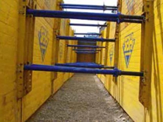 Wszystkie systemy podpór wykonane z aluminium i stali - skrzynie JK100/JK300/Jk600 Systemy szyn ślizgowych SBH 