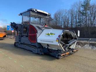 Asphalt-Beschicker DYNAPAC MF2500CS mit/ohne SwingApp+Kübel_Bundesweiter Einsatz 