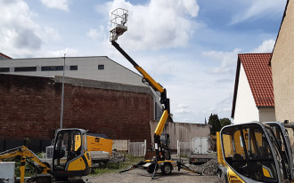 Anhänger Arbeitsbühne 12m Pirmasens
