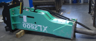 Montabert XL2600 Hydraulikhammer mit Schmierzentrale