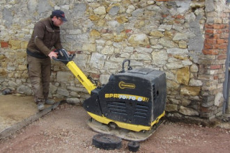 Rüttelplatte Bomag BPR 70/70 D Lörrach