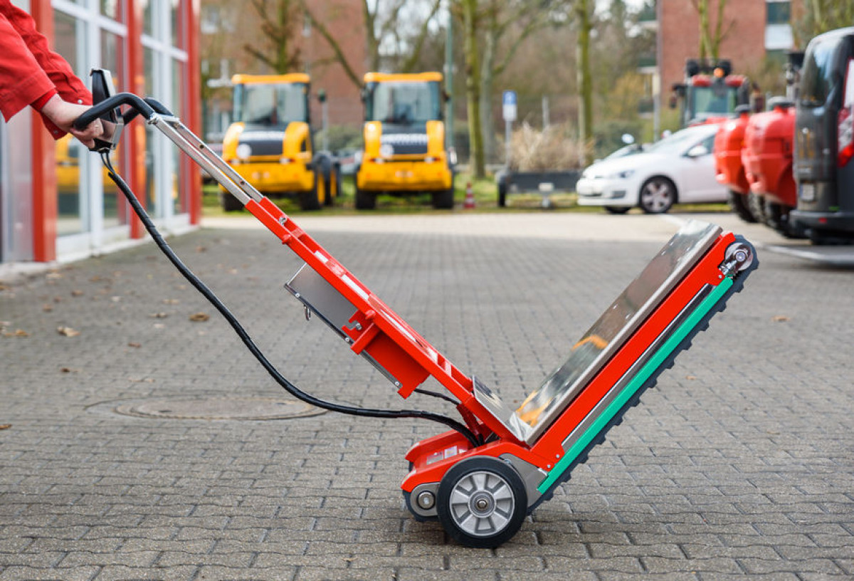 Treppensteiger elektrisch Tragkraft 400 kg mieten