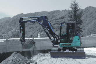 ES 95 TR Kurzheckbagger mit Verstellausleger Singen