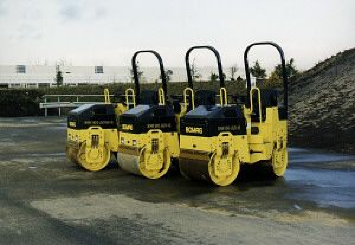 Bomag BW 90AD-2 Ammann AV16-2