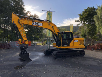 Kettenbagger JCB 220X Verstellausleger 