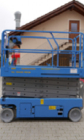 Elektro-Scheren-Arbeitsbühne Genie GS-3246 