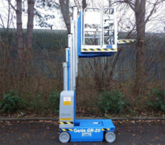 Säulenhubmastbühne - Personenlift Genie GR-20 