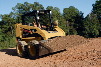 CATERPILLAR 226B SERIE II Villingen-Schwenningen