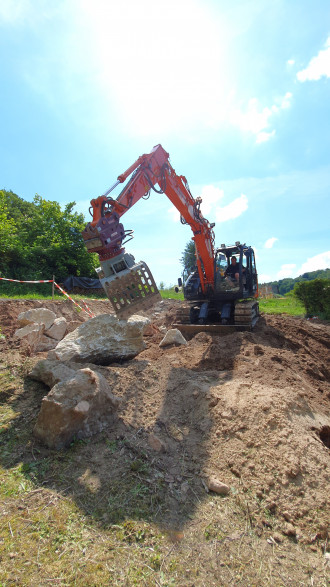 Kettenbagger Hitachi ZX135 
