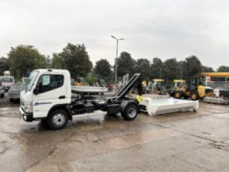 LKW Abrollkipper 7,5 t Mitsubishi Fuso City