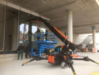 Minikran BGLIFT M 250 / KR-160 Raupenkran